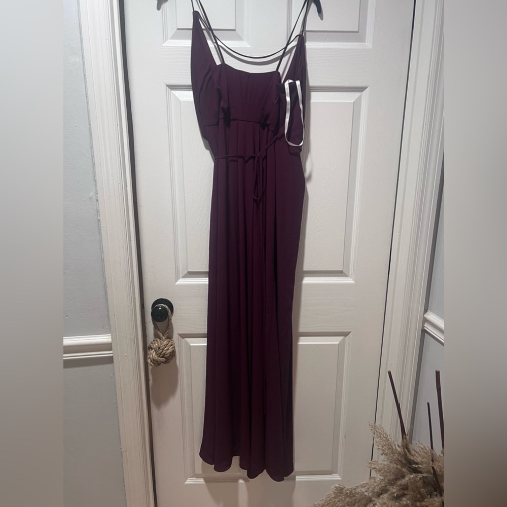 Beautiful dress - Picture 8 of 8